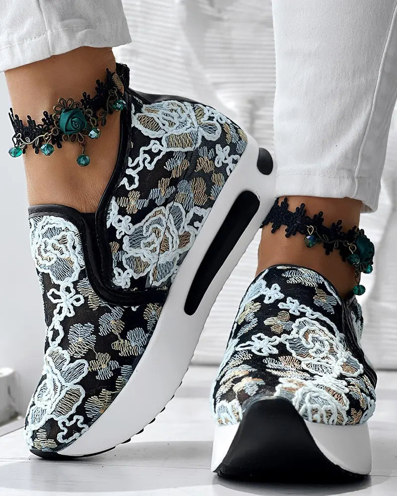 Audrey - Ademend Mesh Sneakers met Bloemenpatroon