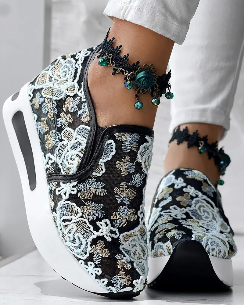 Audrey - Ademend Mesh Sneakers met Bloemenpatroon