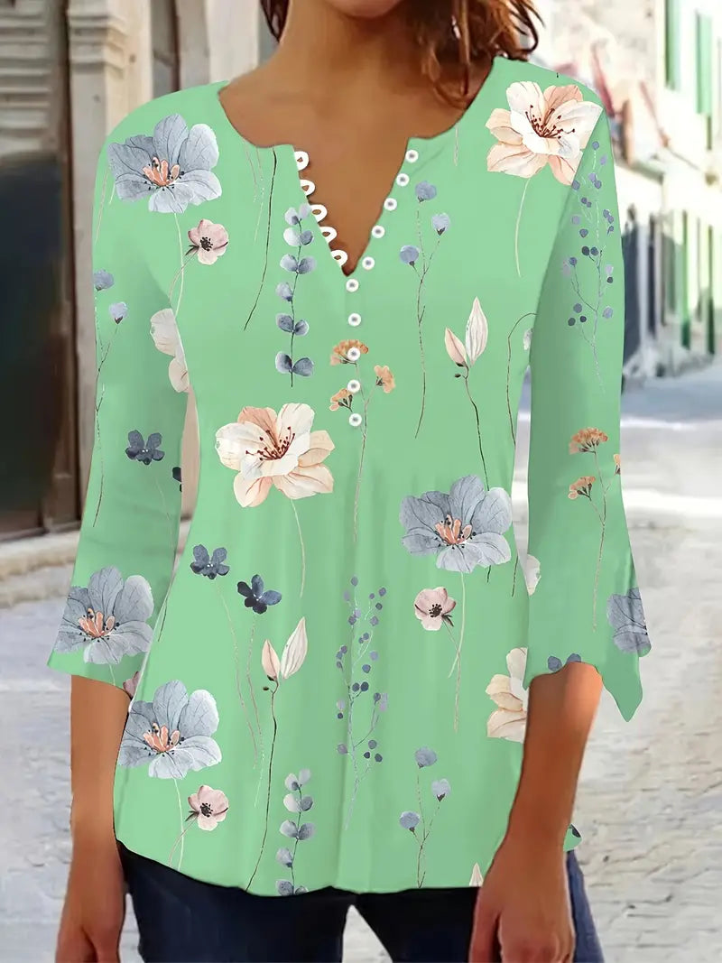 Bianca - Bloemenprint T-shirt met Knoopjes