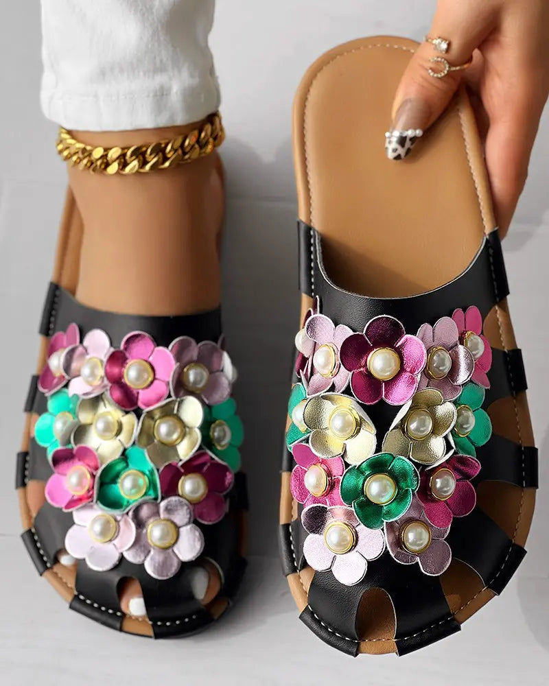 Aurora - Bloemmotief slippers met pareldecoratie