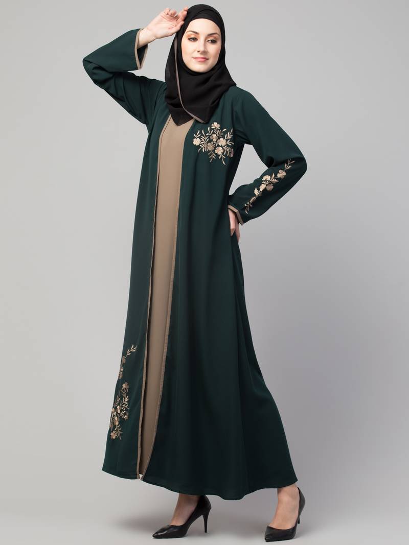 Amira - Elegante Geborduurde Abaya met Sjaalstijl