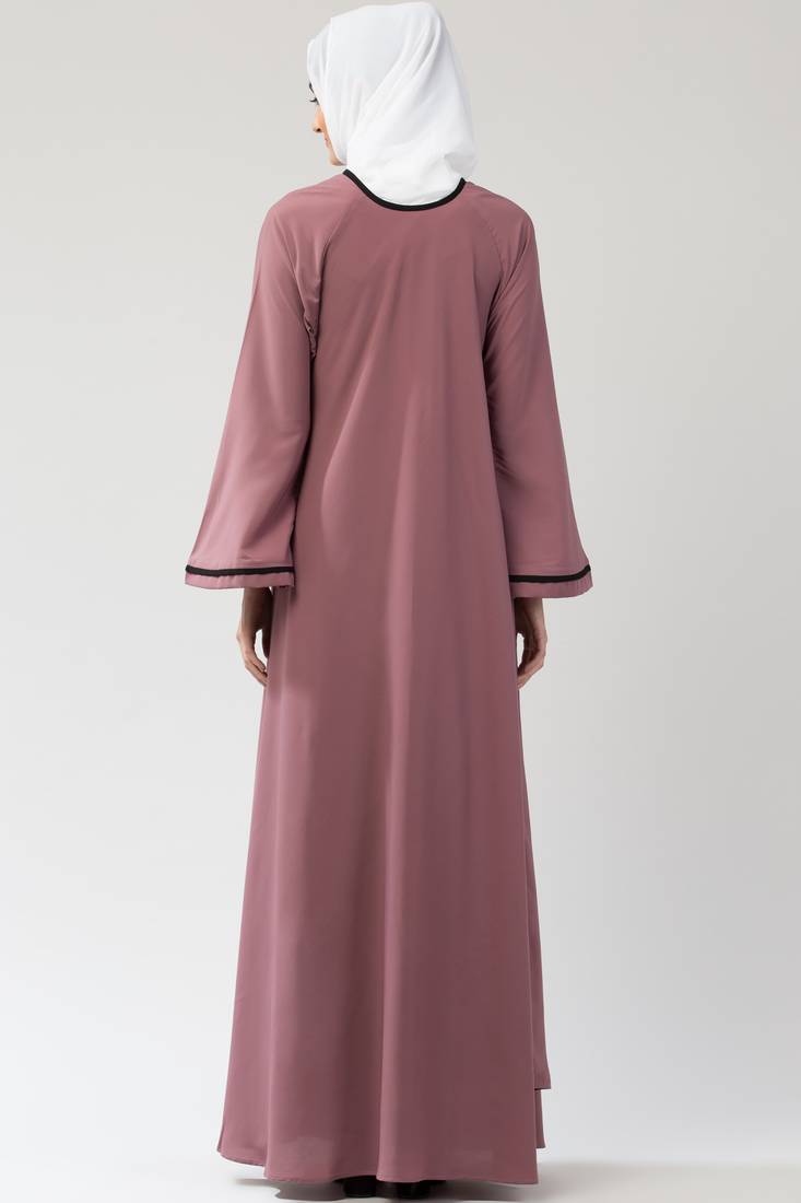 Amina - Geborduurde Abaya met Hijab