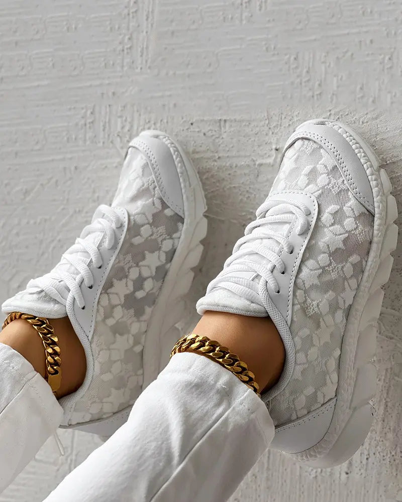 Haper - Ademend veter sneakers met ronde neus