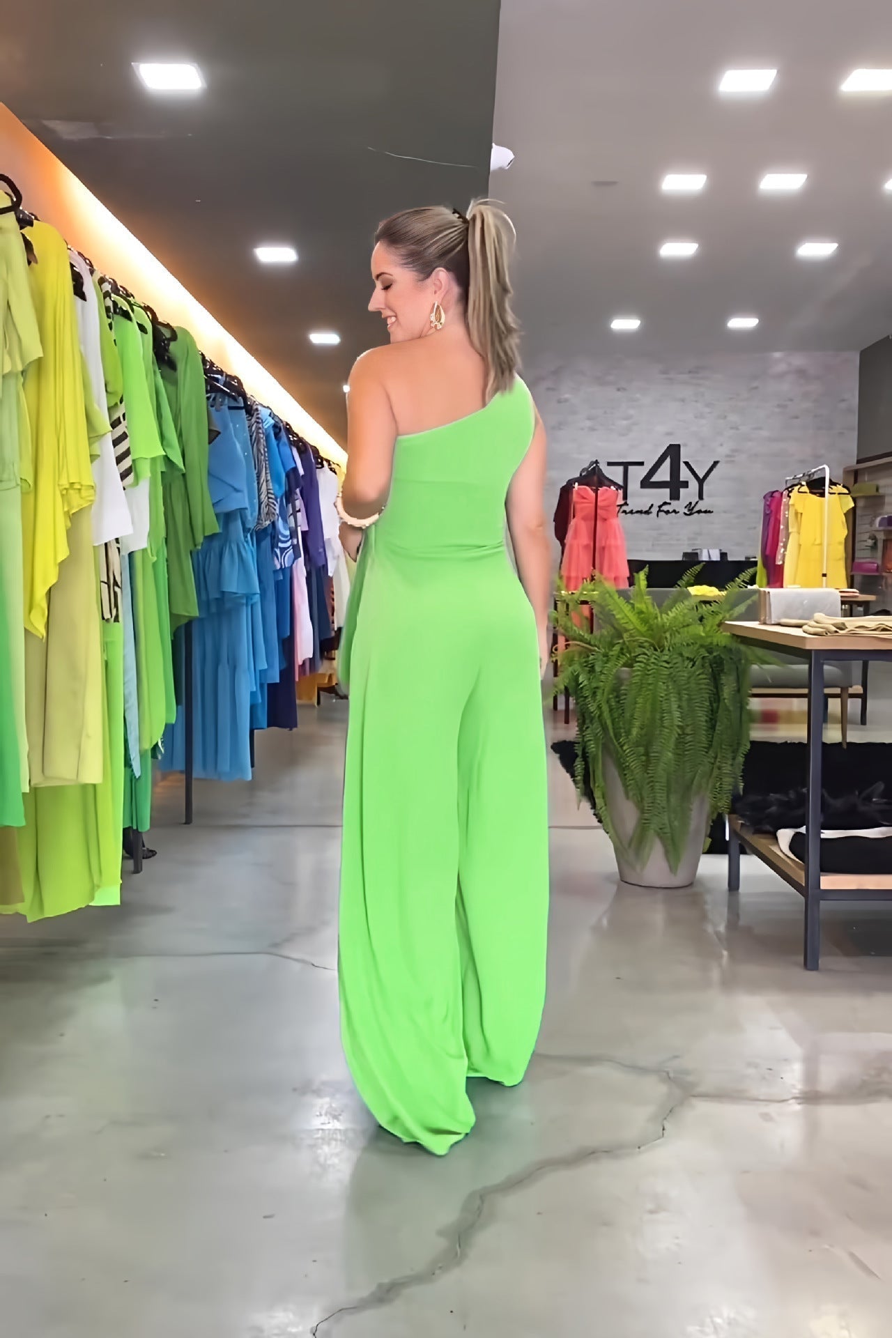 Zoë - Modischer Ein-Schulter-Jumpsuit